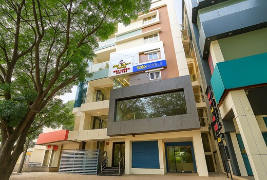 FabHotel Redmoon Suites - Near Brookefield / Marathahalli Bridge