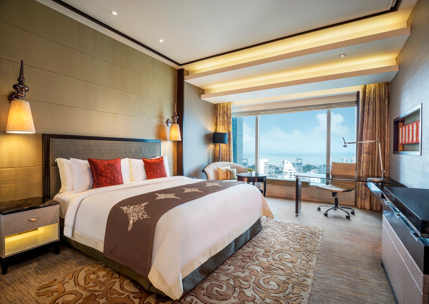 St. Regis Suite, 1 King 1
