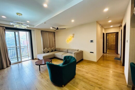White breeze 2bhk flexigo stays