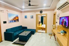 Triyuga 2Bhk GangaView Lift Parking Temple 3.5km, Varanasi