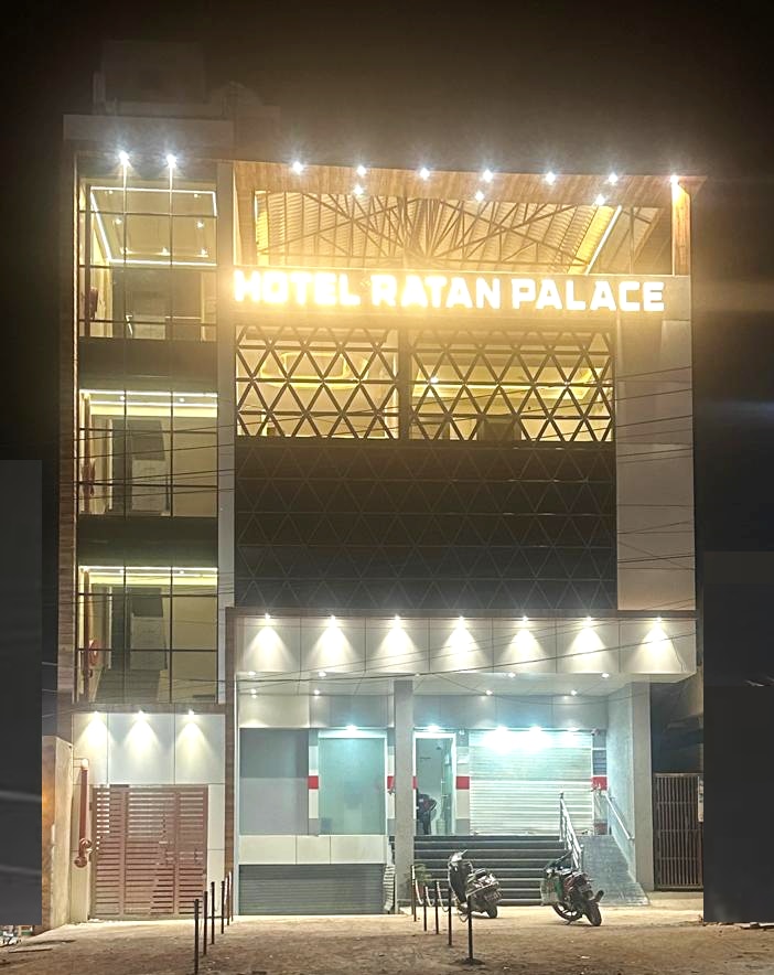 Hotel Ratan Palace - Tap to explore photos