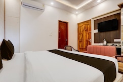 Townhouse OAK R R Palace, Varanasi