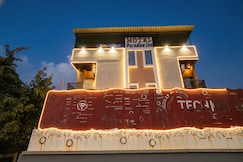 FabHotel Paradise Inn, Indore