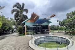 Hotel Palm Shore, Chittur