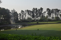 Villa for stay in Tarudhan Golf Course, Gurgaon, Manesar