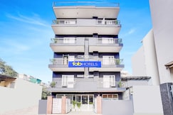 FabHotel Cyberhub Suits, Gurgaon
