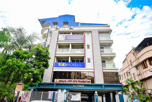 FabHotel Silver Key - Near Kali ghat