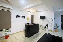 Townhouse Cloud Bay, Near Genpact, Sector-69, Gurgaon, Gurgaon