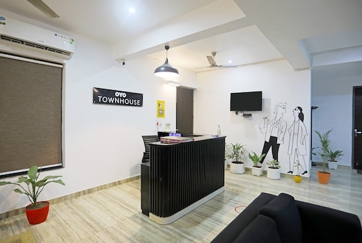 Super Townhouse Cloud Bay, Near Genpact, Sector-69, Gurgaon