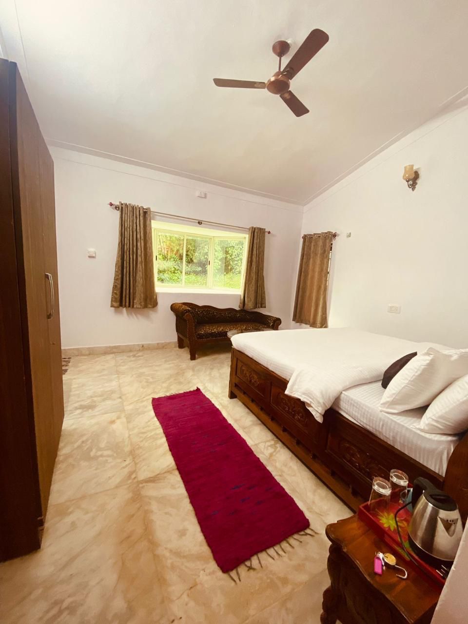 Planters Punch Bungalow - Tap to explore photos