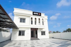 Hotel O TULIPS LODGING & BOARDING, Kalmeshwar