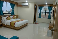 Hotel Rest & Ride, Anand