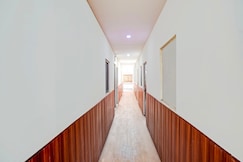 Hotel O The Glory, Noida