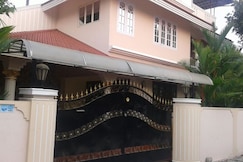 Charlys holiday villa, Cochin