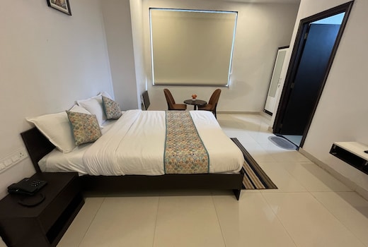 Hotel O Aabha Residency