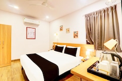 Super Townhouse CASA GRAND HIMAYATNAGAR, Hyderabad