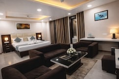 The Uhas, Lucknow