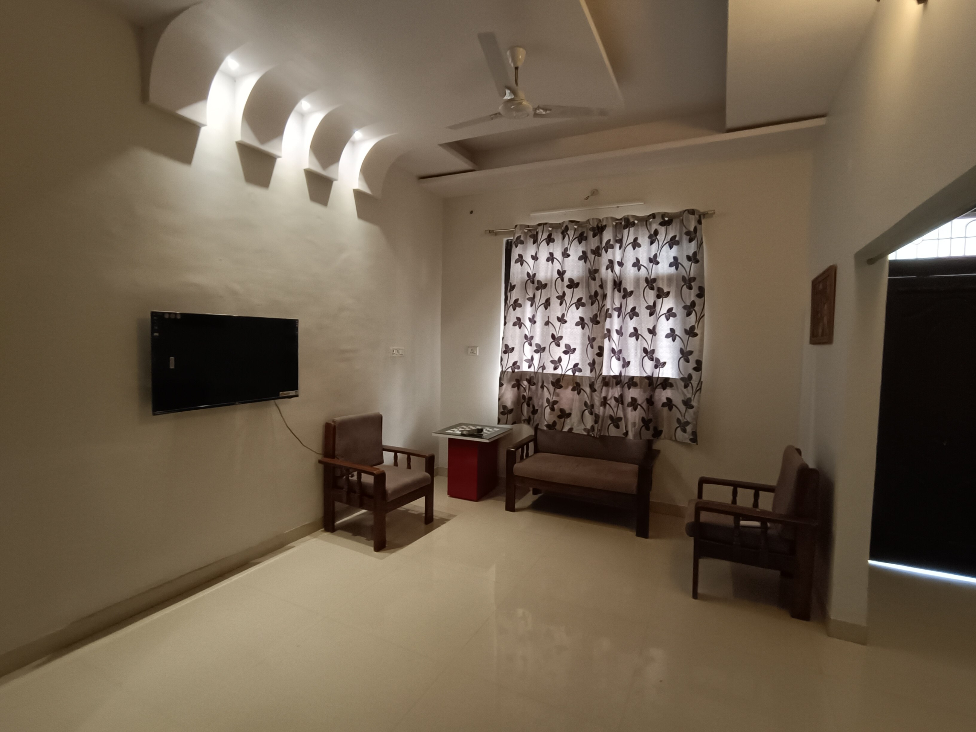 Leela Home Stay - Tap to explore photos