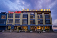 ACR Luxury Hotel, Zirakpur