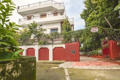 Hotel O Home Gautam Homestay, Dehradun