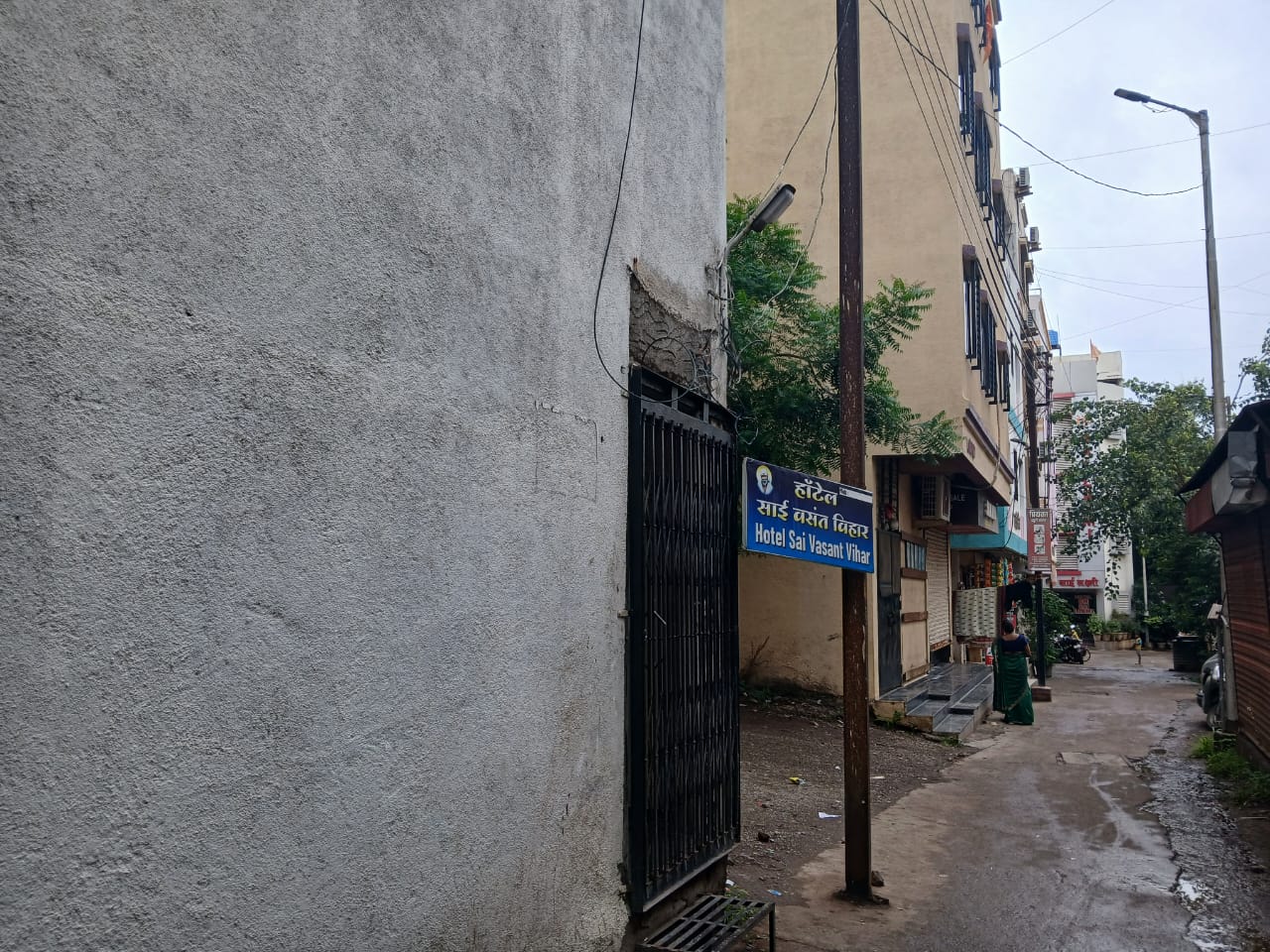 Hotel Sri Sai Vasant Vihar - Tap to explore photos