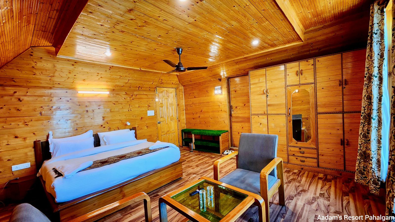 Kashmir mahal resort  - Tap to explore photos