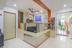 Hotel O La Veera, Ahmedabad
