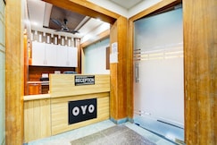 HOTEL O BONJOUR .INN NEAR CROWN PLAZA, Noida