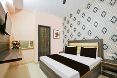 Hotel O Gulabi Delight, Faridabad