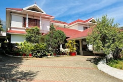 Chandana Royal Resort, Marayoor