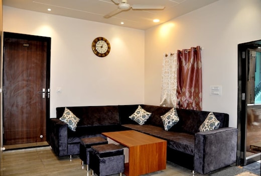 Shambu's Villa MountAbu