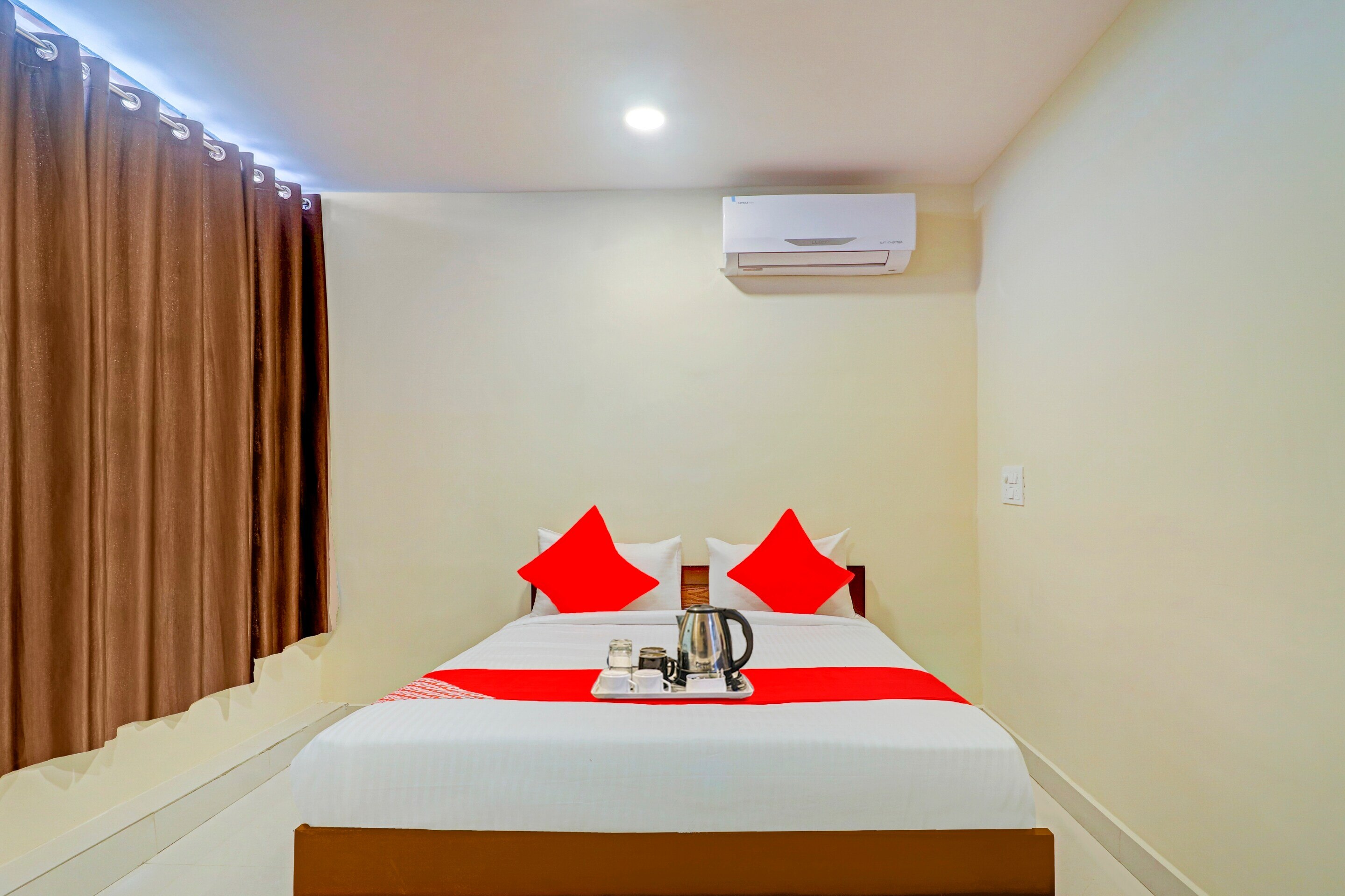 Hotel O Aayush Stay Inn - Tap to explore photos