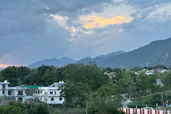Sunset Valley Retreat, Dehradun