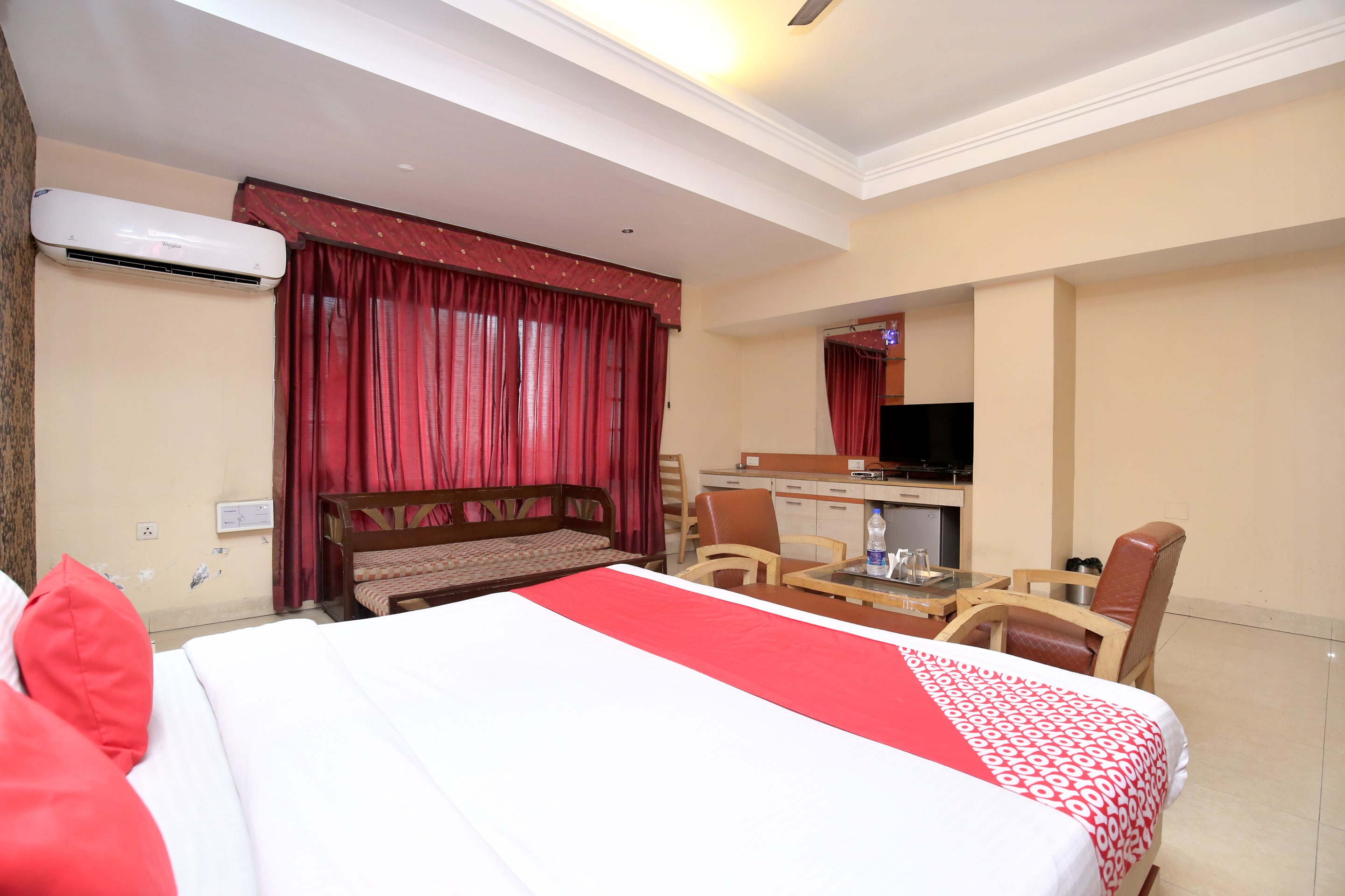 Hotel O Aaditya Continental - Tap to explore photos