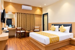 Hotel Yog Palace, Kopargaon