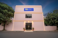 FabHotel Padmakar Kashi Nr. Radisson Hotel, Varanasi