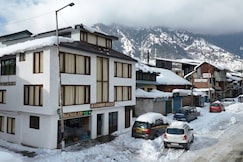 Kashmir House Pahalgam, Pahalgam