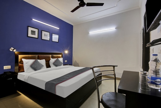 Townhouse Saket Residency Near Saket Metro