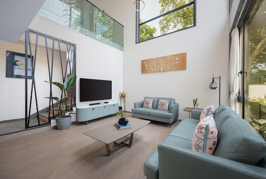 ELIVAAS Cloud 7 | 4 BHK Villa with Pvt Pool