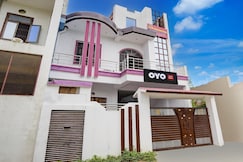 Hotel O City 99 Stay Inn Sarnath station, Varanasi