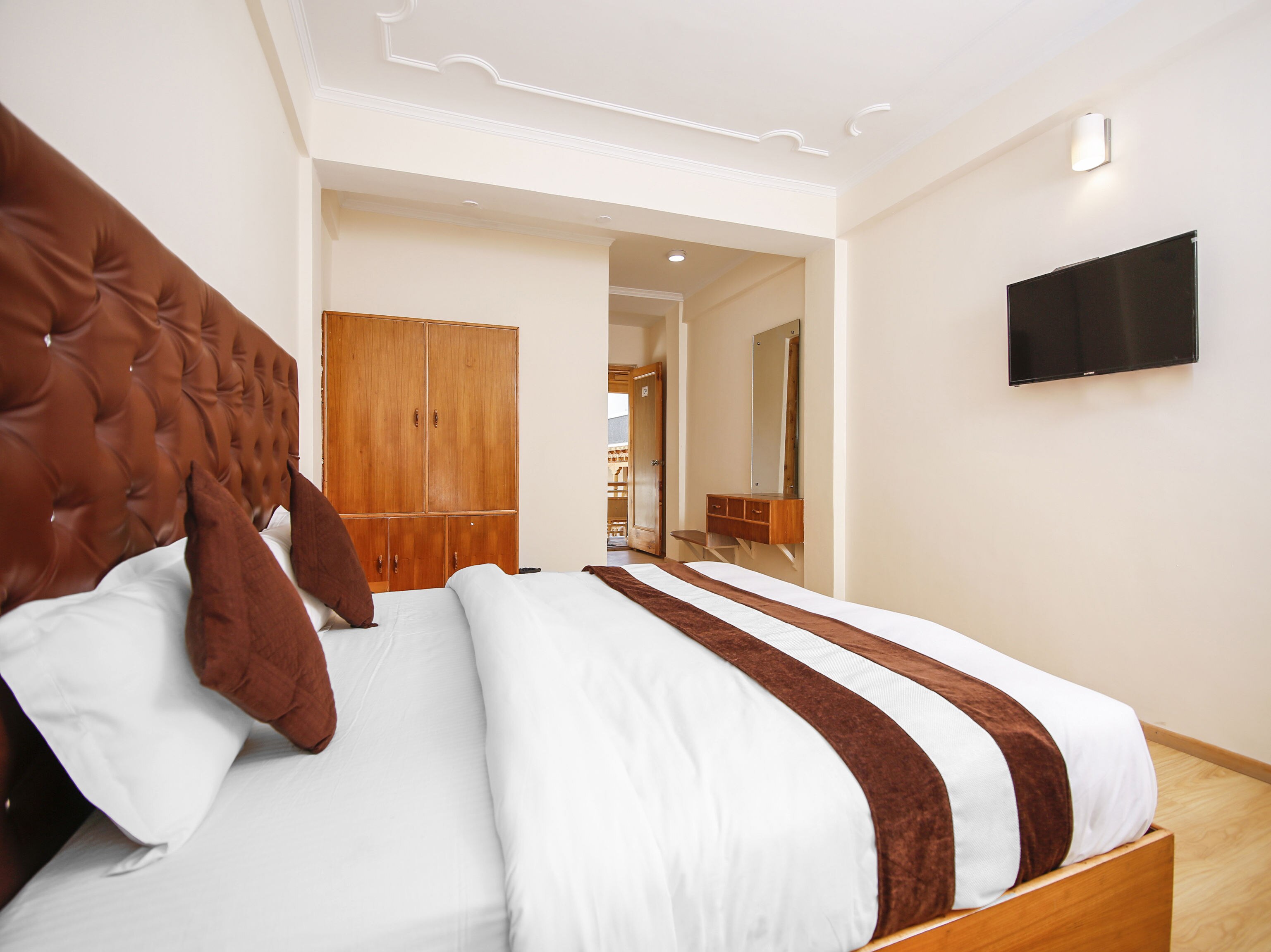 Hotel O Dimbir Regency - Tap to explore photos