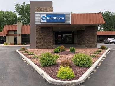 Best Western Gateway Adirondack Inn - Tap to explore photos
