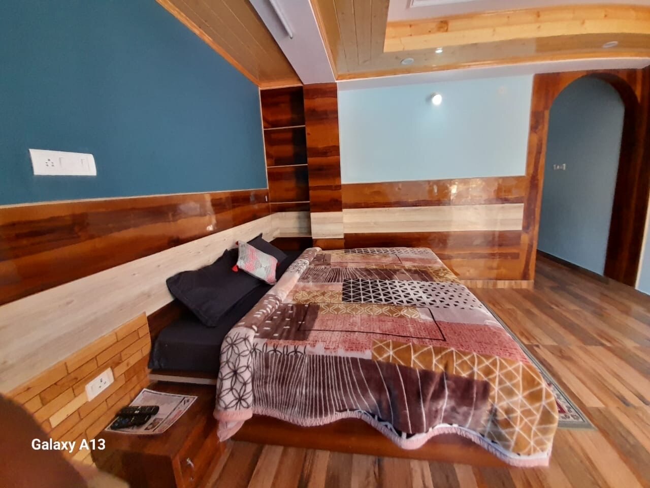 highwayinn homestay - Tap to explore photos