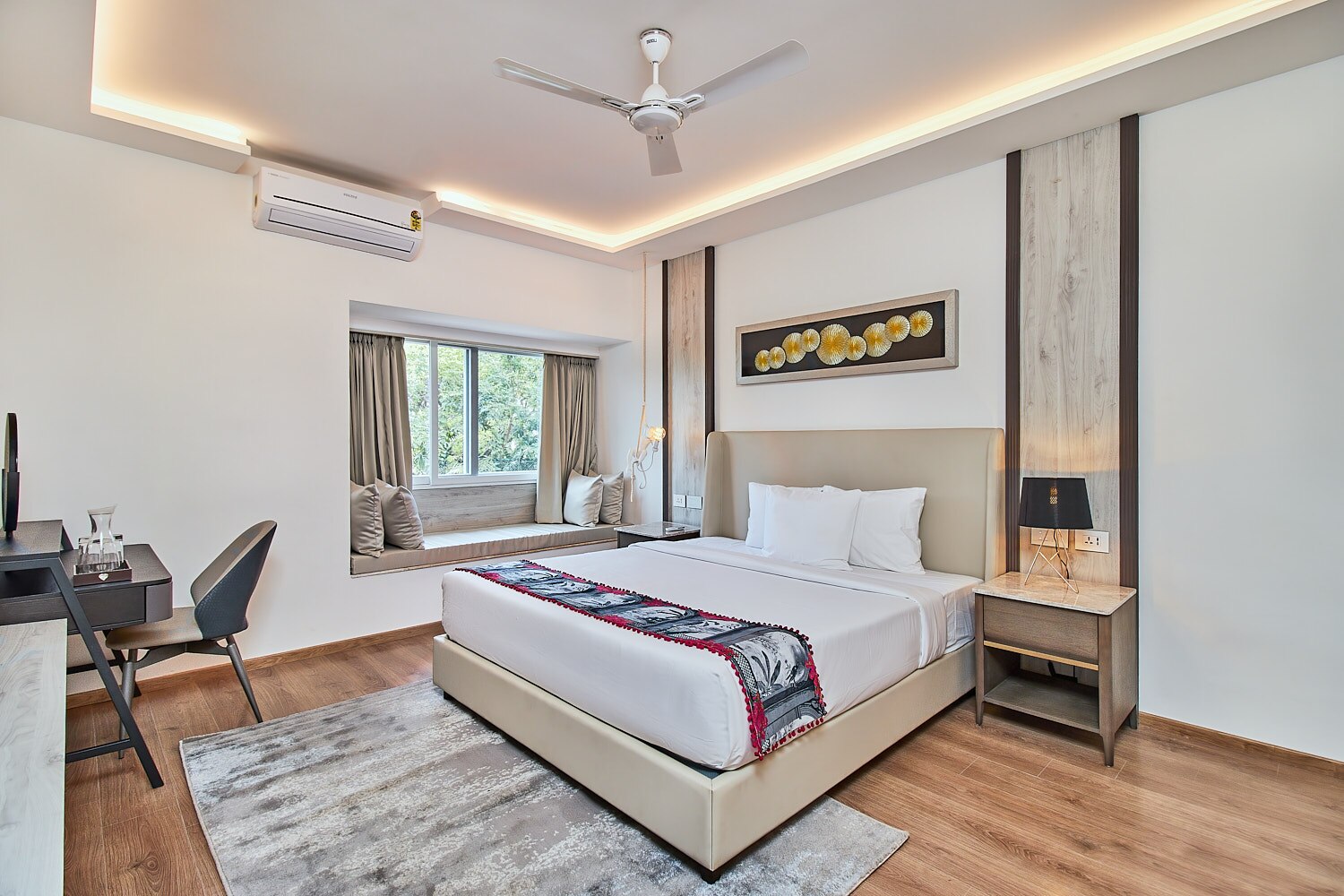 GoSavvy Executive Residences - Three Bedroom - Tap to explore photos