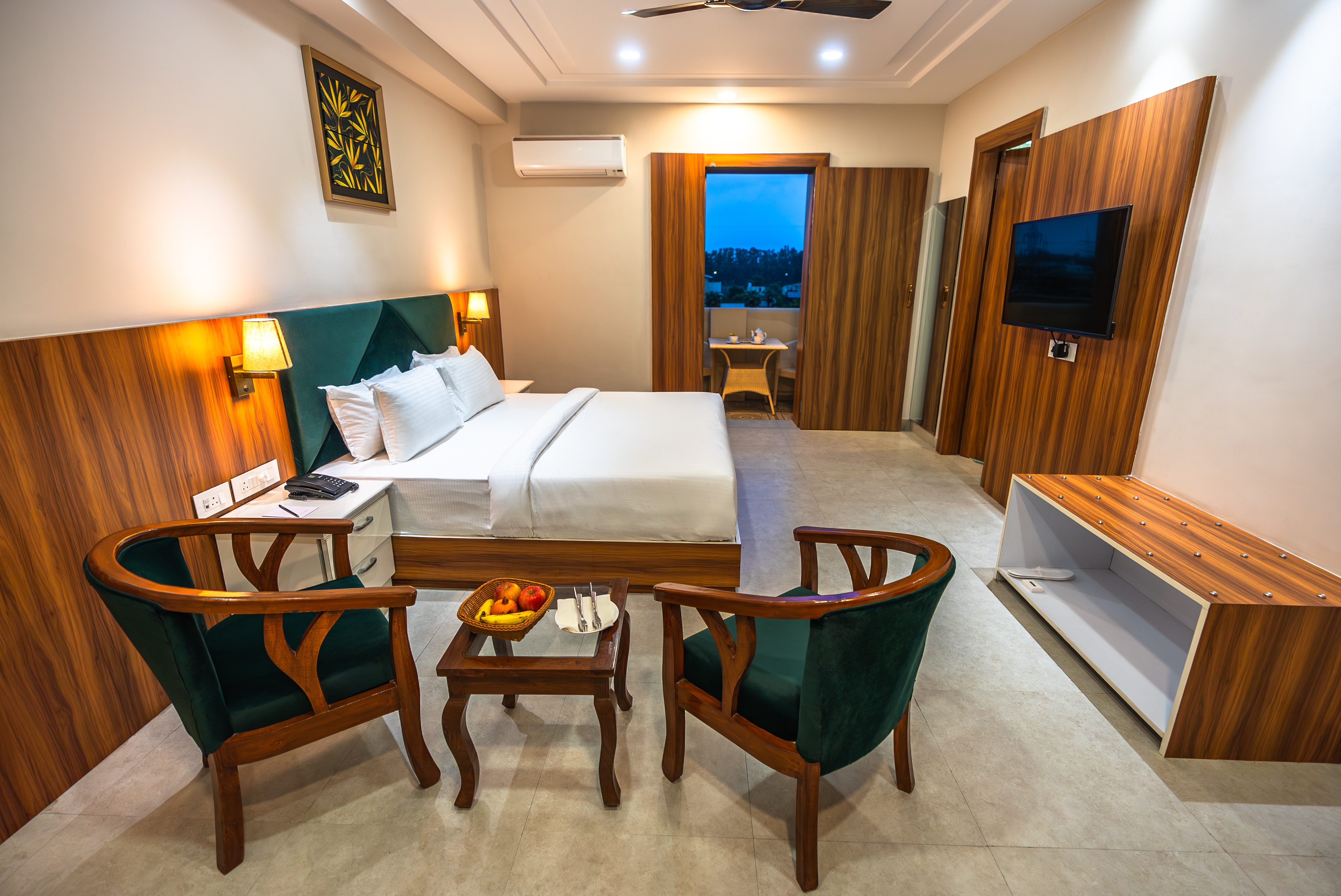 Clarks Inn Bathinda - Tap to explore photos