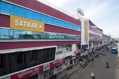Hotel Satkar, Surat