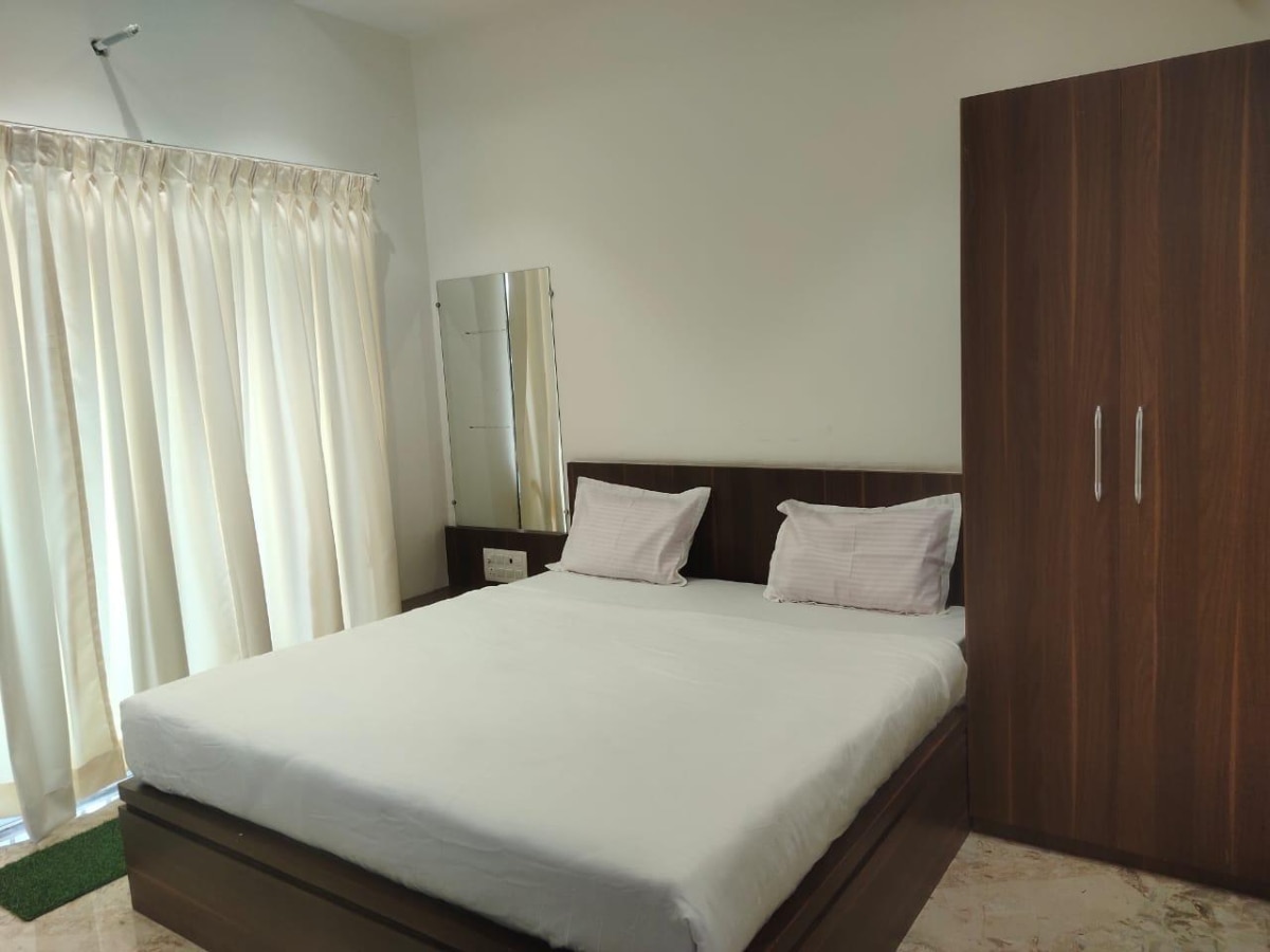 Hotel Ashoka Resort - Tap to explore photos