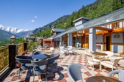 Jannat Resort and Spa (A Centrally Heated River and Himalayas View Resort), Manali
