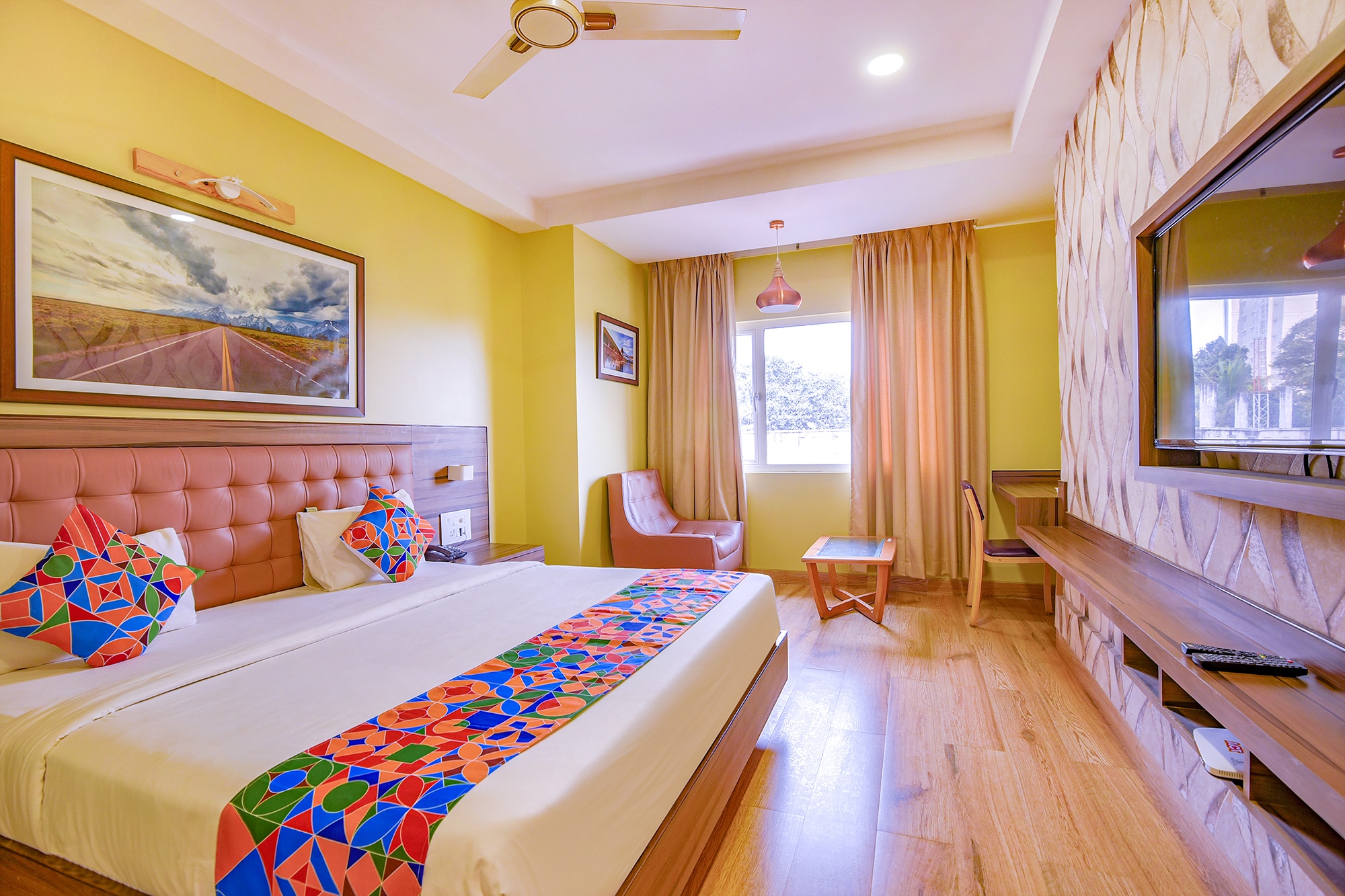 FabHotel Phoenix Resorts - Nr. M Chinnaswamy Stadium - Tap to explore photos