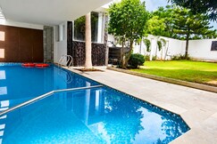 Coastal Solara Luxury Beach Villa, Chennai